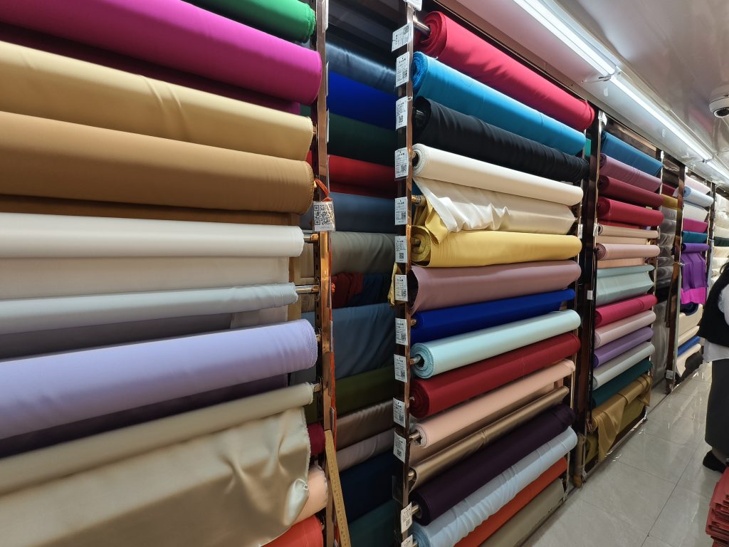 EU (27 Countries) Silk Global Trade Statistics - January to February 2025 3 EU (27 Countries) Silk